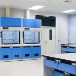 Lab hood monitor in a Lab setting from Degree Controls